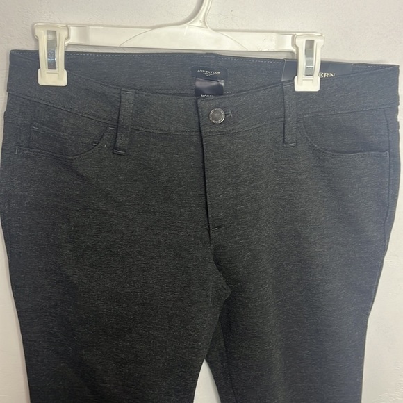 Ann Taylor NWT Modern Fit Gray Pants Size 8 Slim Leg NEW - Picture 5 of 10